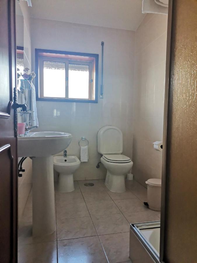 "O Veleiro" Rest. Resid. Bed & Breakfast Torreira Bagian luar foto